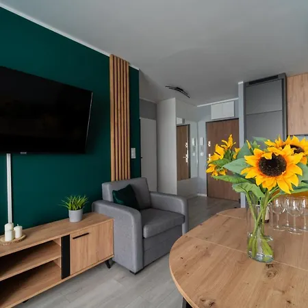 Uroczy Apartament Obok Sky Towera Apartment Wroclaw